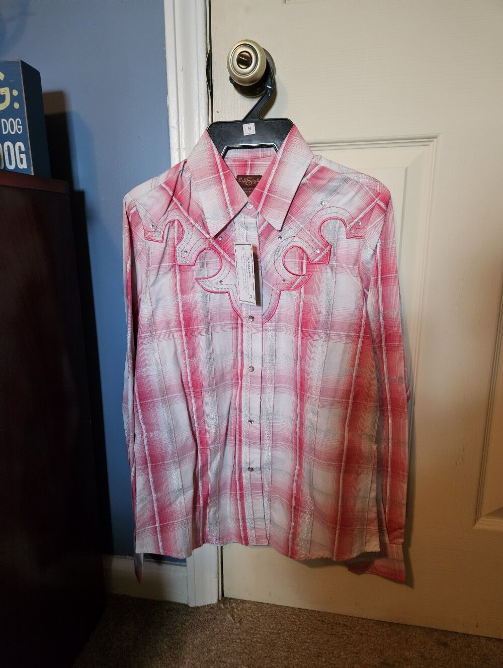 Western-Style Pink Plaid Shirt - Embroidered Detail